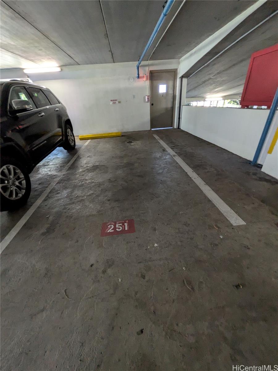 Banyan Tree Plaza condo # 1206, Honolulu, Hawaii - photo 16 of 21