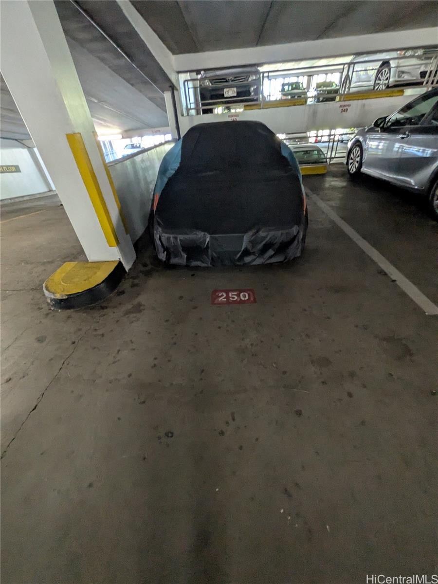 Banyan Tree Plaza condo # 1206, Honolulu, Hawaii - photo 17 of 21