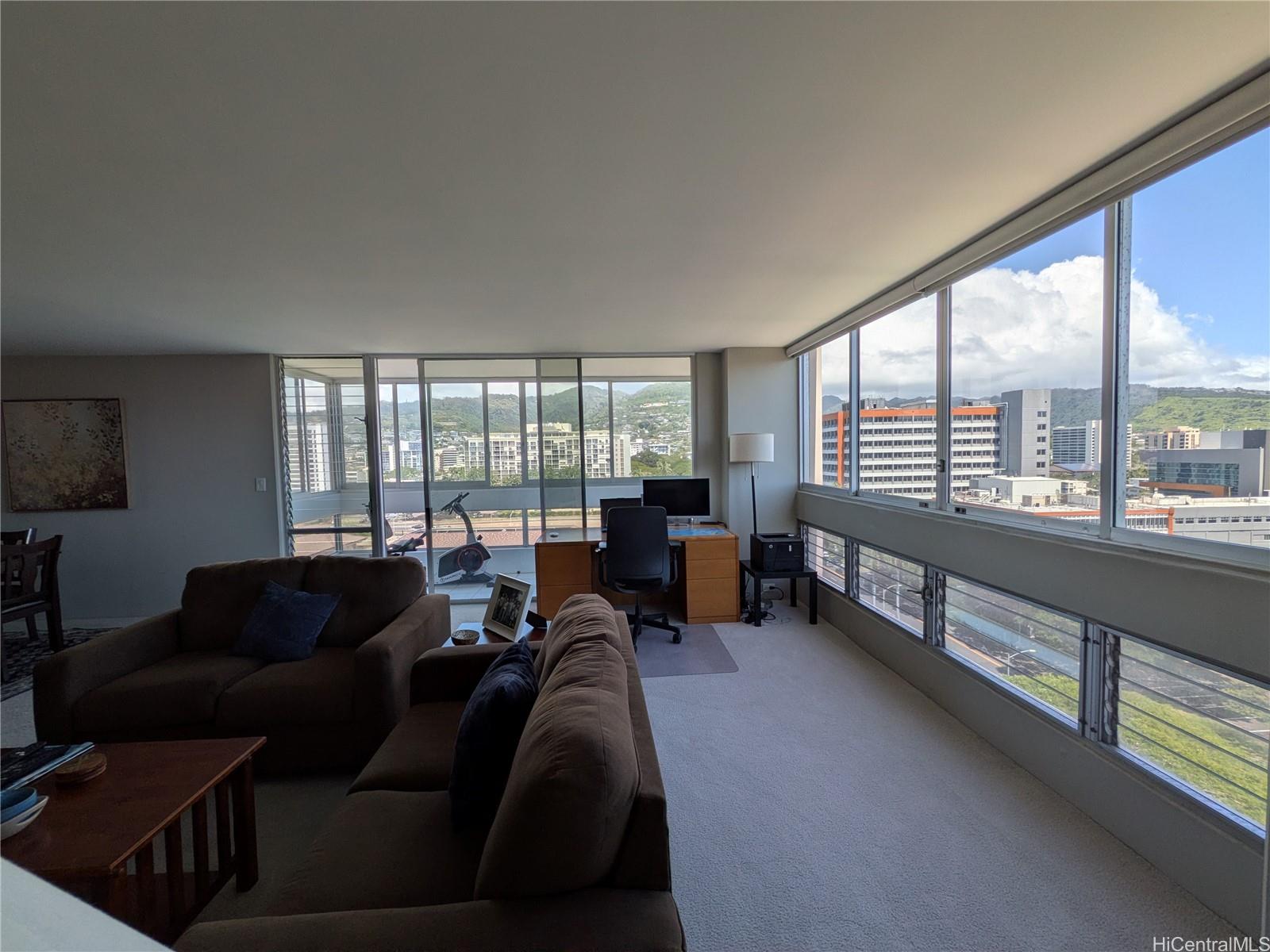 Banyan Tree Plaza condo # 1206, Honolulu, Hawaii - photo 3 of 21