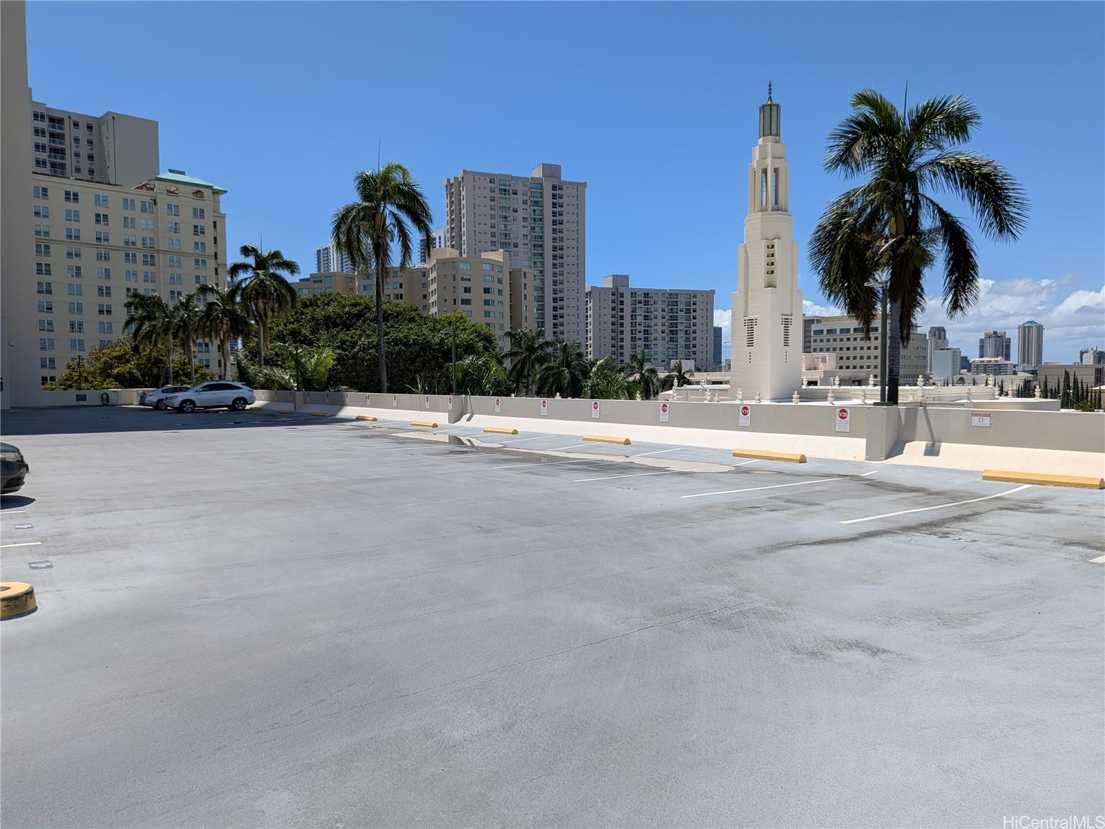 Banyan Tree Plaza condo # 1206, Honolulu, Hawaii - photo 21 of 21