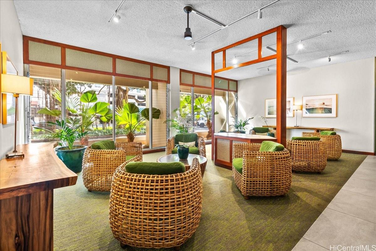 Banyan Tree Plaza condo # 2005, Honolulu, Hawaii - photo 17 of 25