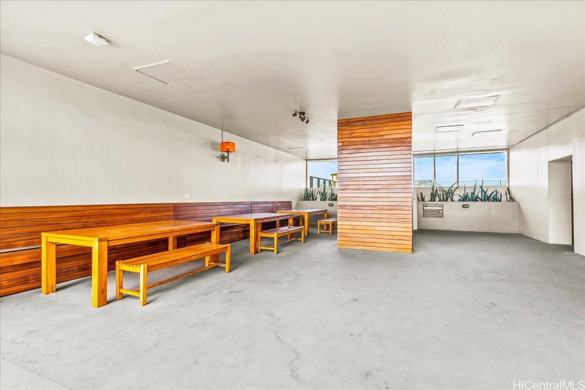 Banyan Tree Plaza condo # 2005, Honolulu, Hawaii - photo 25 of 25