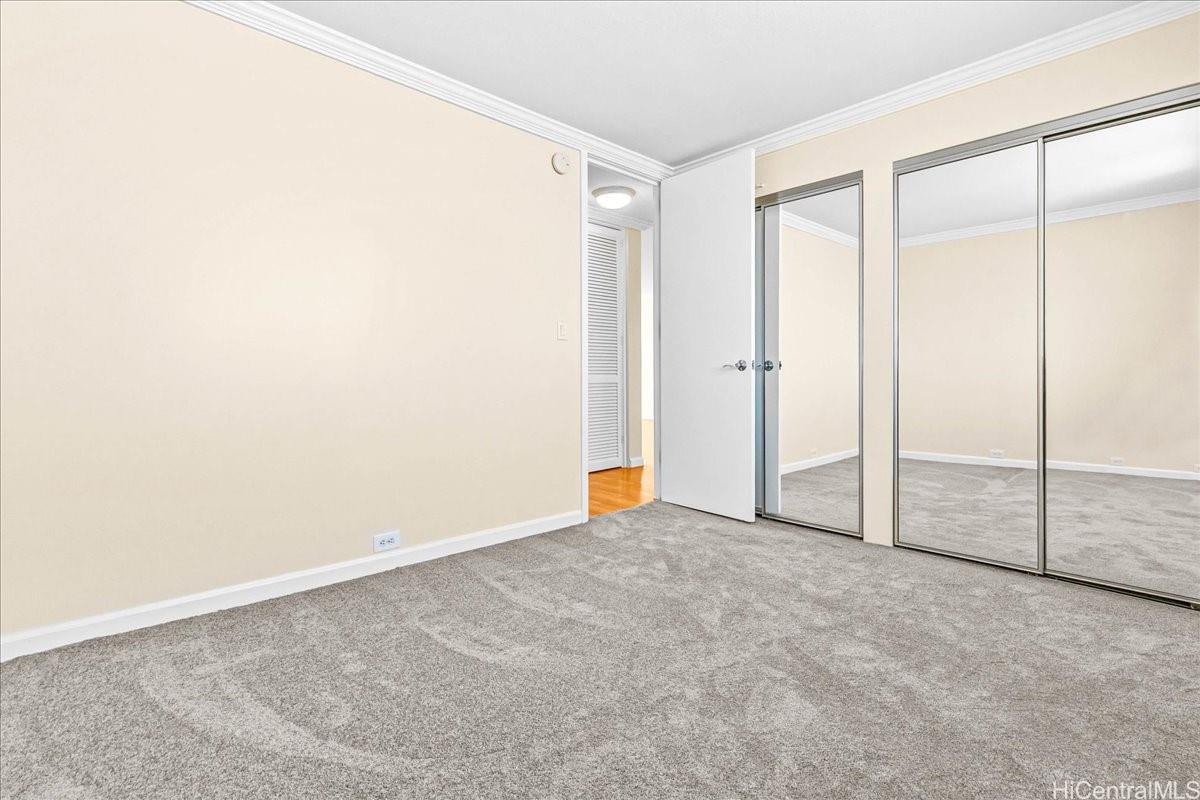 Banyan Tree Plaza condo # 2005, Honolulu, Hawaii - photo 10 of 25