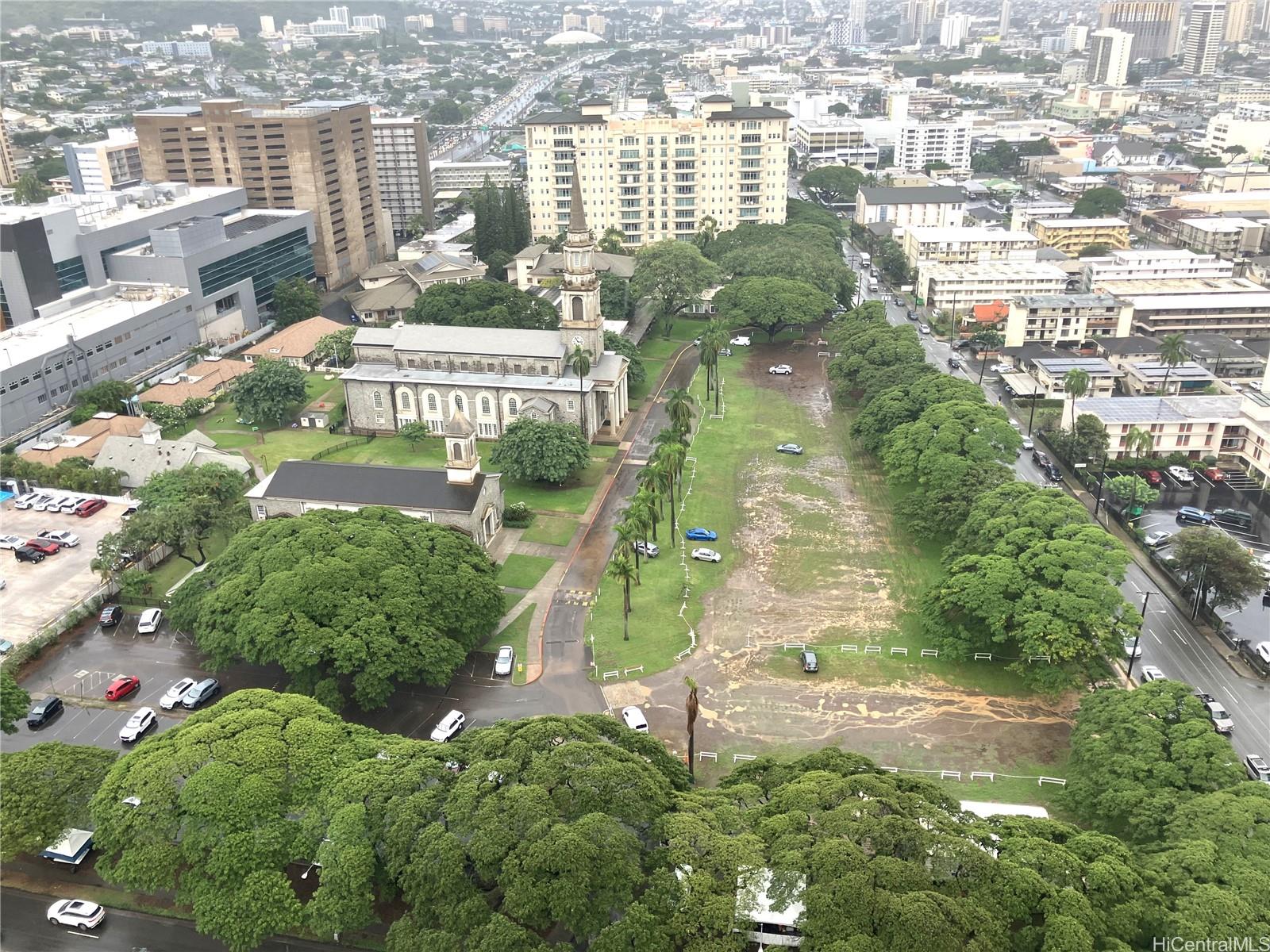 Banyan Tree Plaza condo # 2903, Honolulu, Hawaii - photo 14 of 20