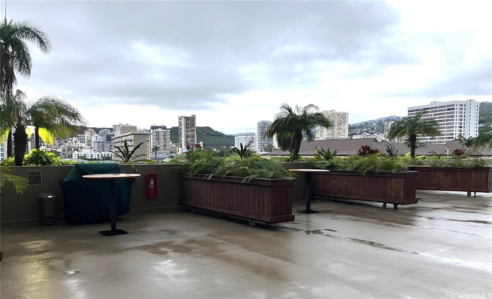 Banyan Tree Plaza condo # 2903, Honolulu, Hawaii - photo 17 of 20