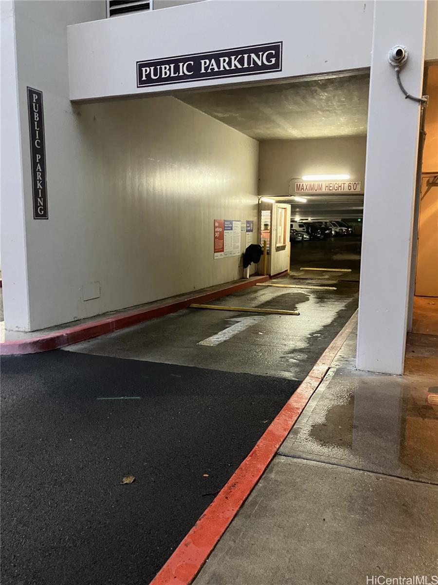 Banyan Tree Plaza condo # 2903, Honolulu, Hawaii - photo 19 of 20