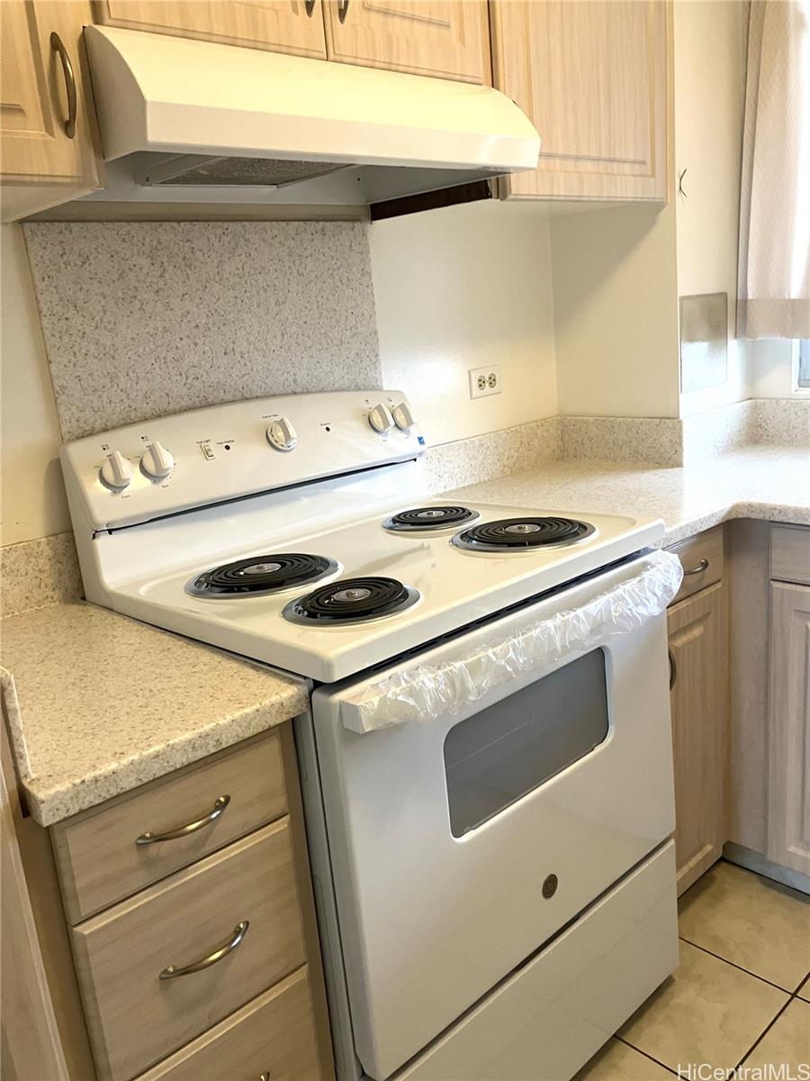 Banyan Tree Plaza condo # 2903, Honolulu, Hawaii - photo 3 of 20