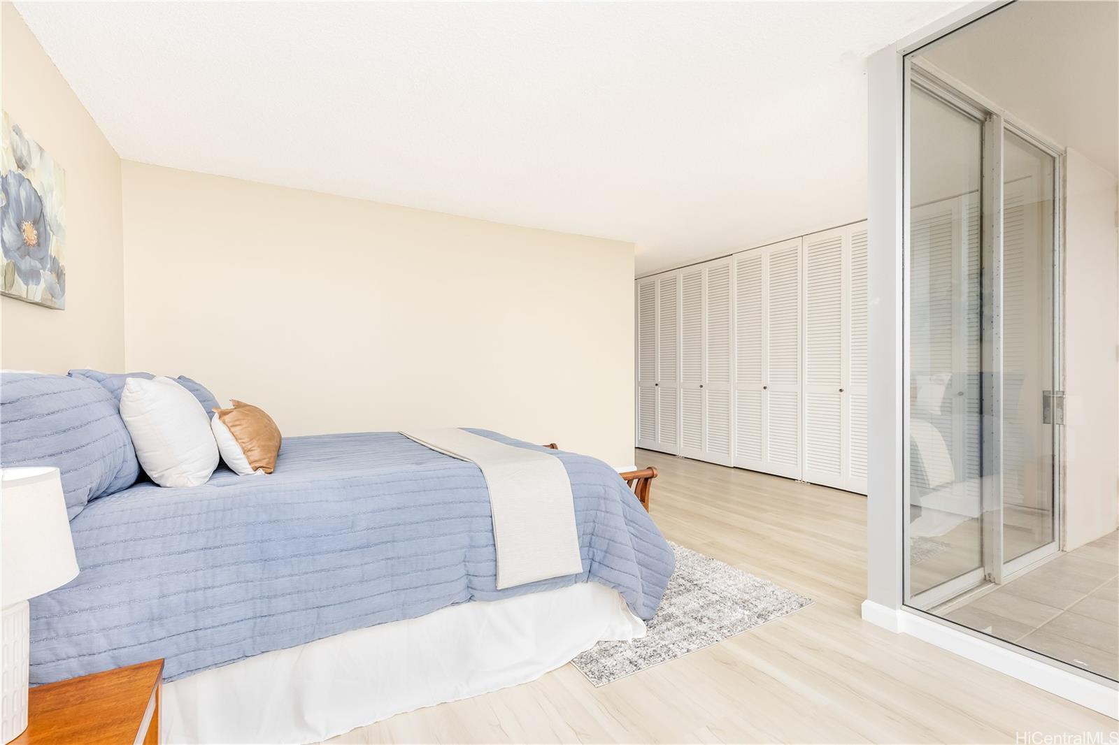 Banyan Tree Plaza condo # 3106, Honolulu, Hawaii - photo 12 of 25