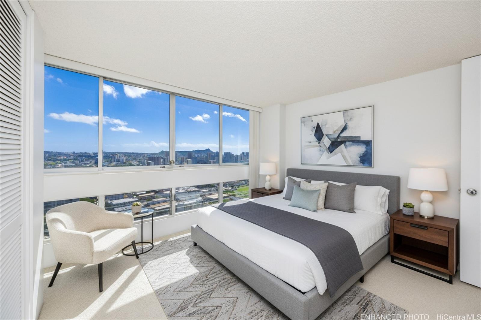 Banyan Tree Plaza condo # 3301, Honolulu, Hawaii - photo 12 of 25