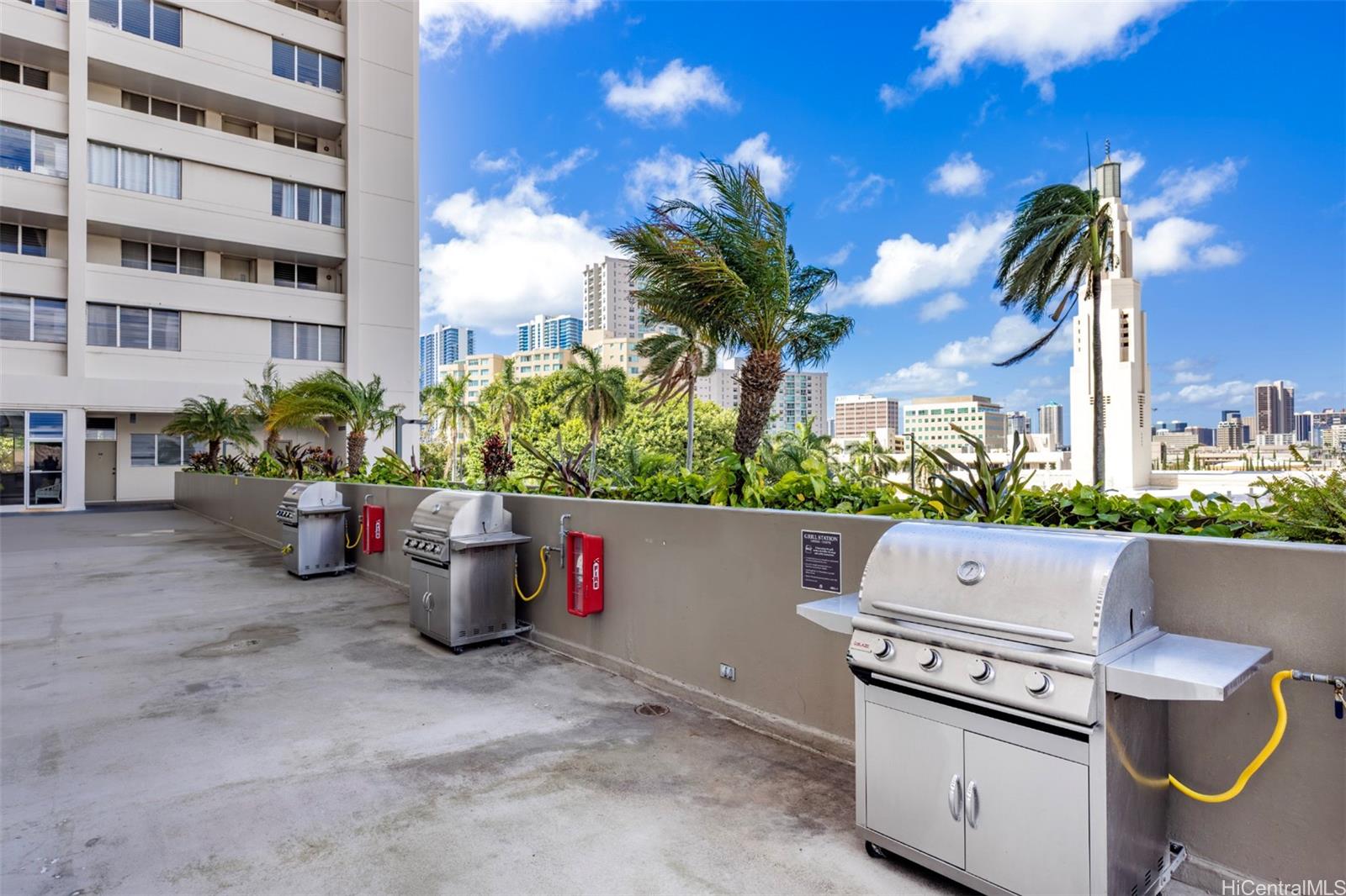 Banyan Tree Plaza condo # 3301, Honolulu, Hawaii - photo 21 of 25