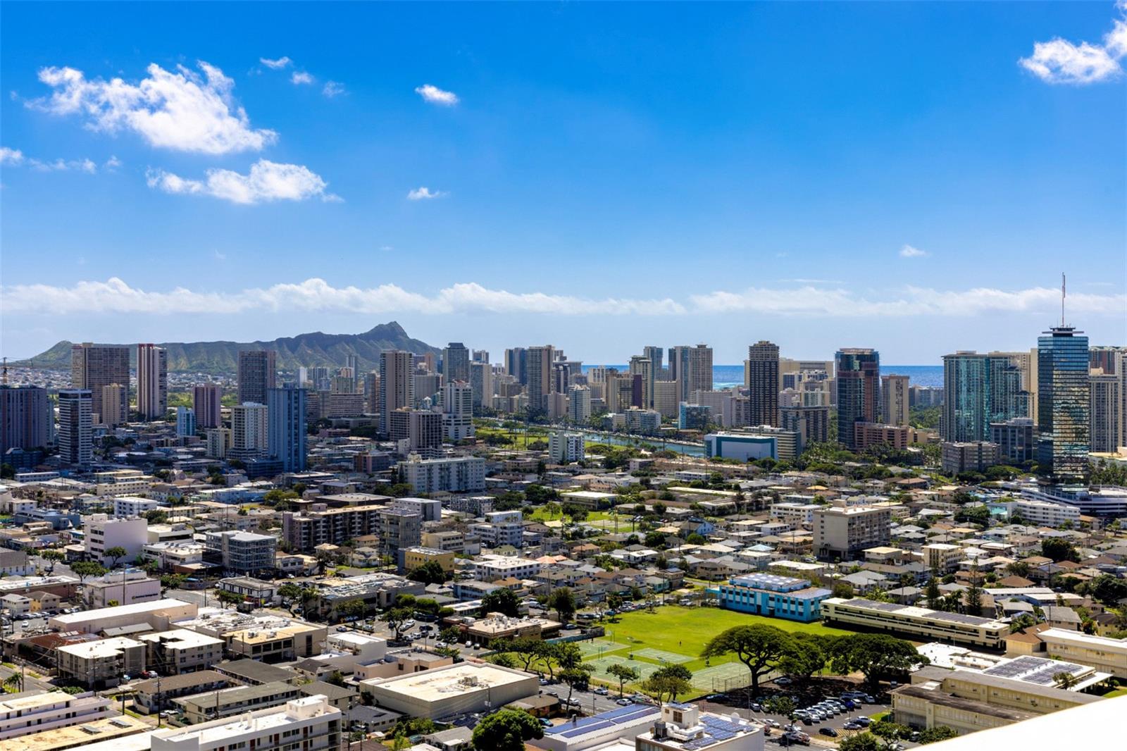 Banyan Tree Plaza condo # 3301, Honolulu, Hawaii - photo 8 of 25