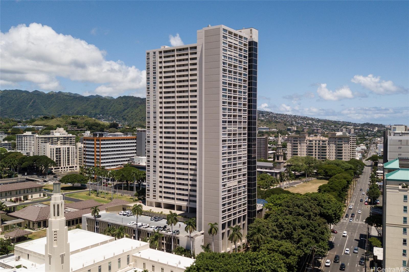 Banyan Tree Plaza condo # 705, Honolulu, Hawaii - photo 12 of 16