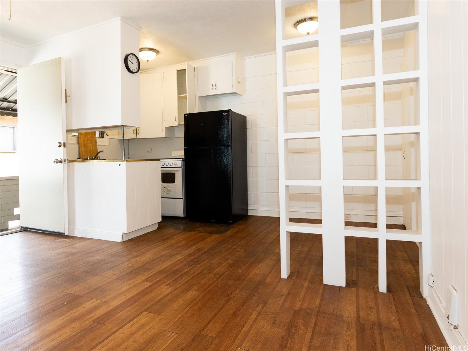 1213 Matlock Ave Honolulu - Multi-family - photo 7 of 25