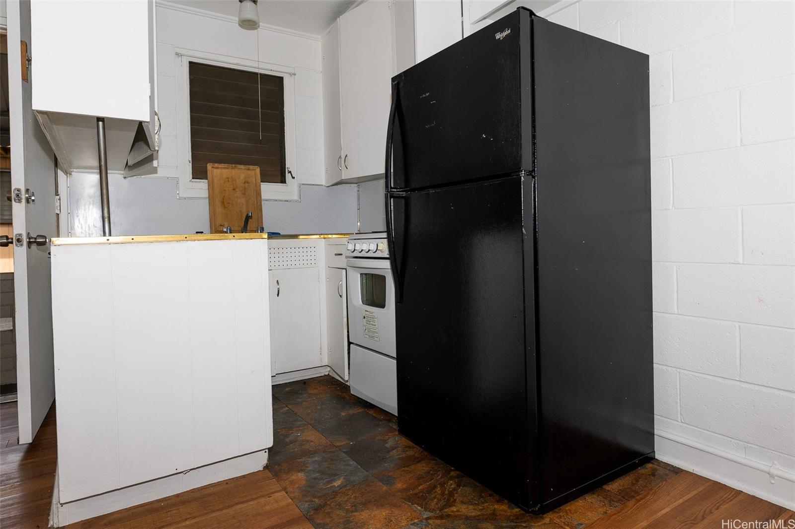 1213 Matlock Ave Honolulu - Multi-family - photo 8 of 25