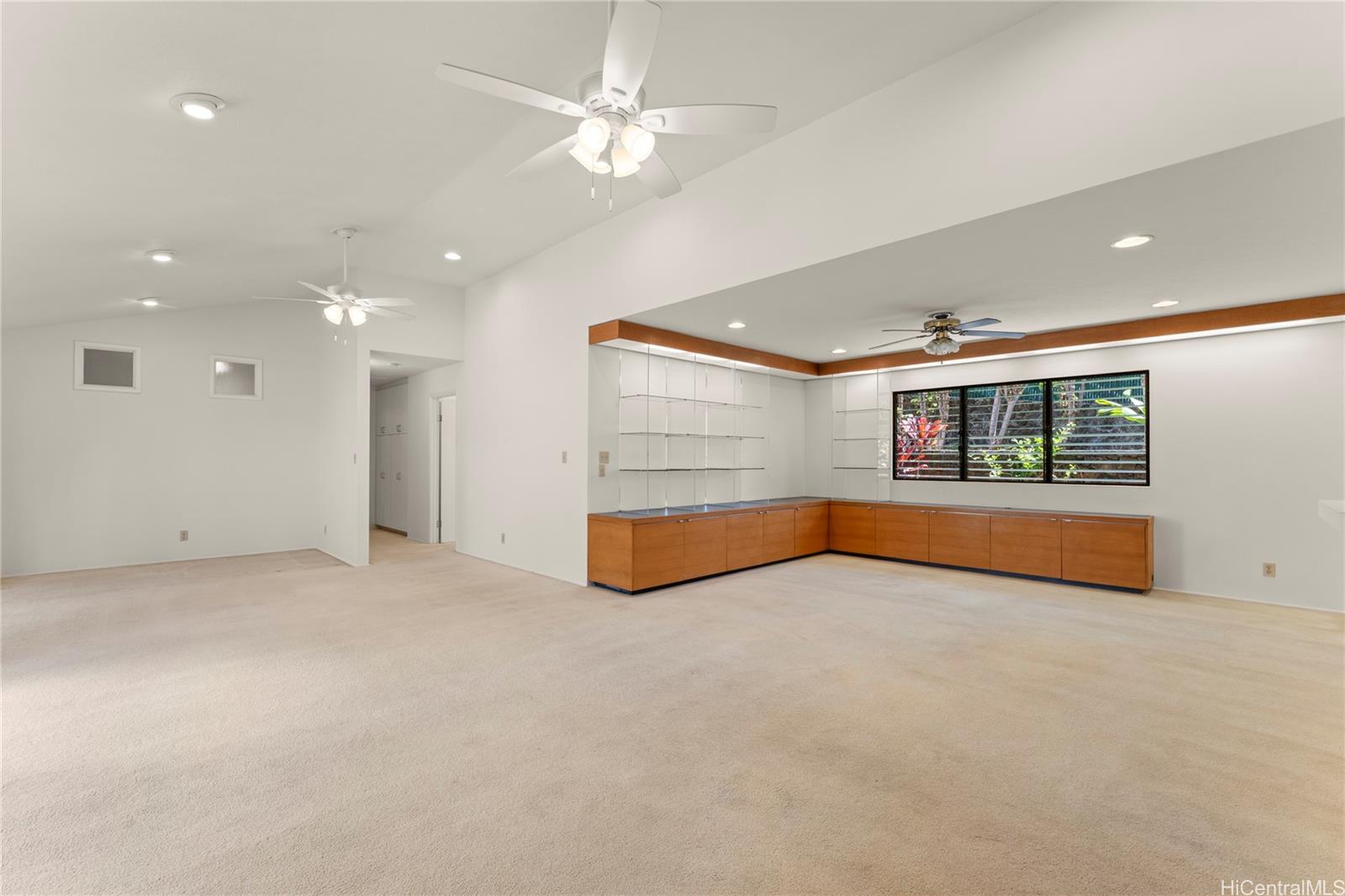 1214  Nehoa Street Makiki Heights, Honolulu home - photo 3 of 24