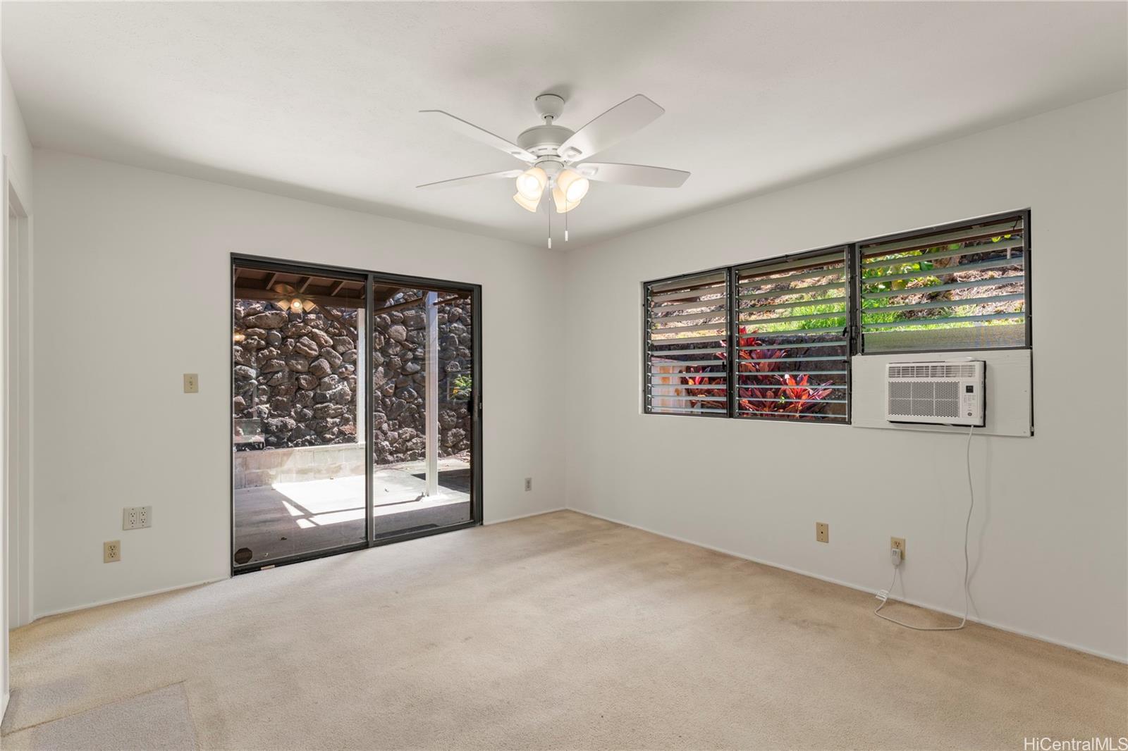 1214  Nehoa Street Makiki Heights, Honolulu home - photo 9 of 24