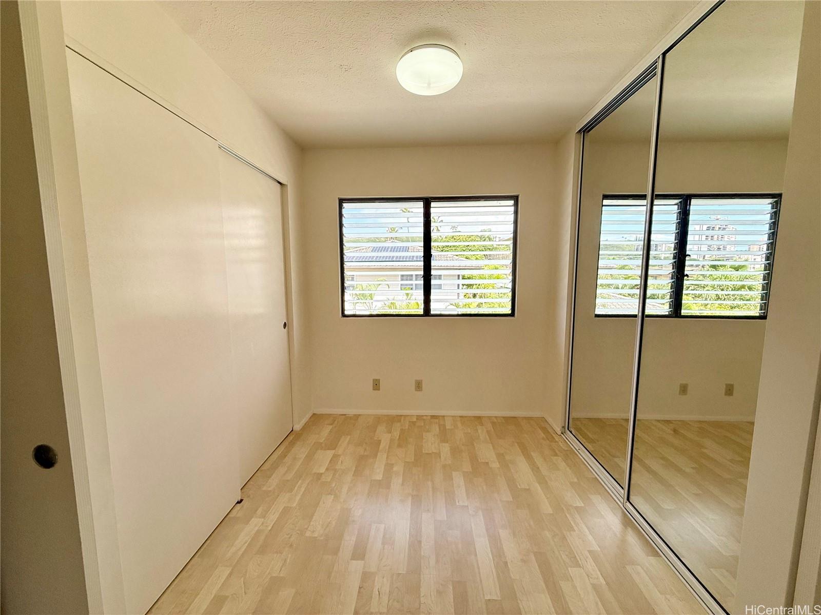 1214 Nehoa Street Honolulu - Rental - photo 12 of 19