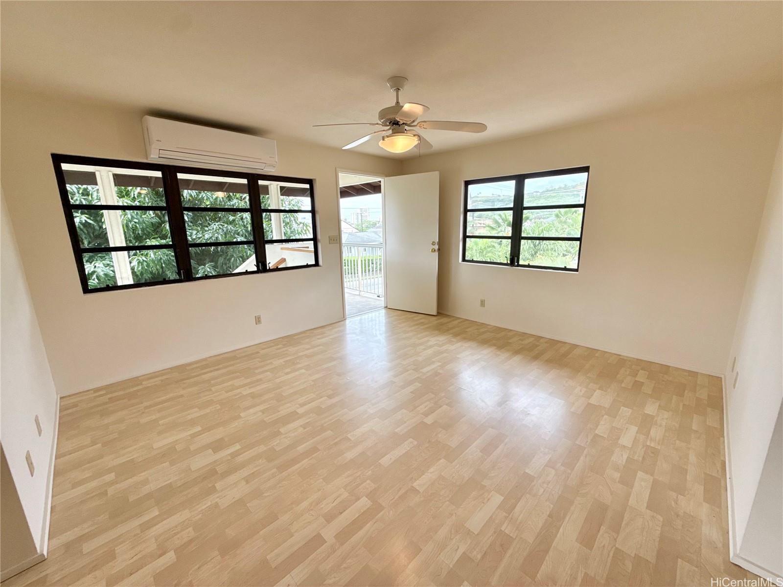 1214 Nehoa Street Honolulu - Rental - photo 5 of 19