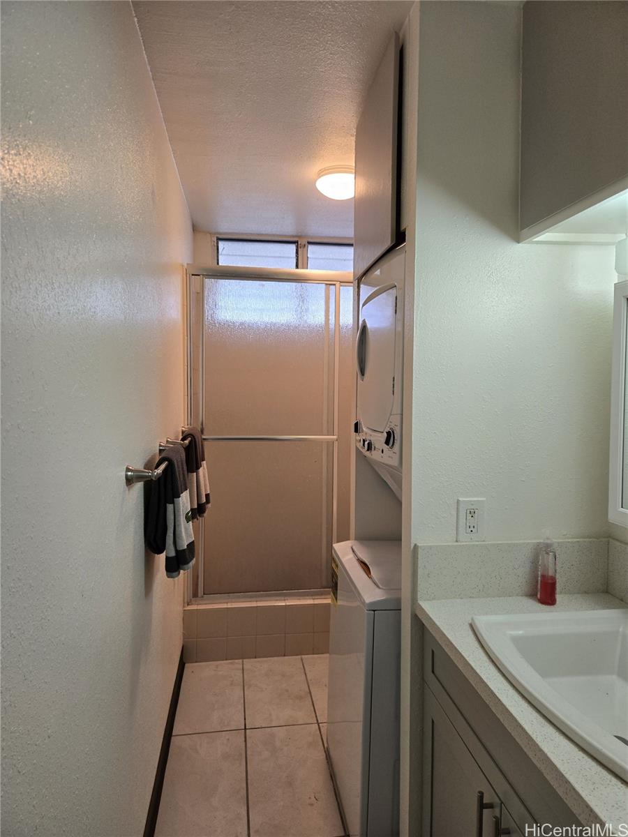 Hale Luana condo # 1403, Honolulu, Hawaii - photo 5 of 13