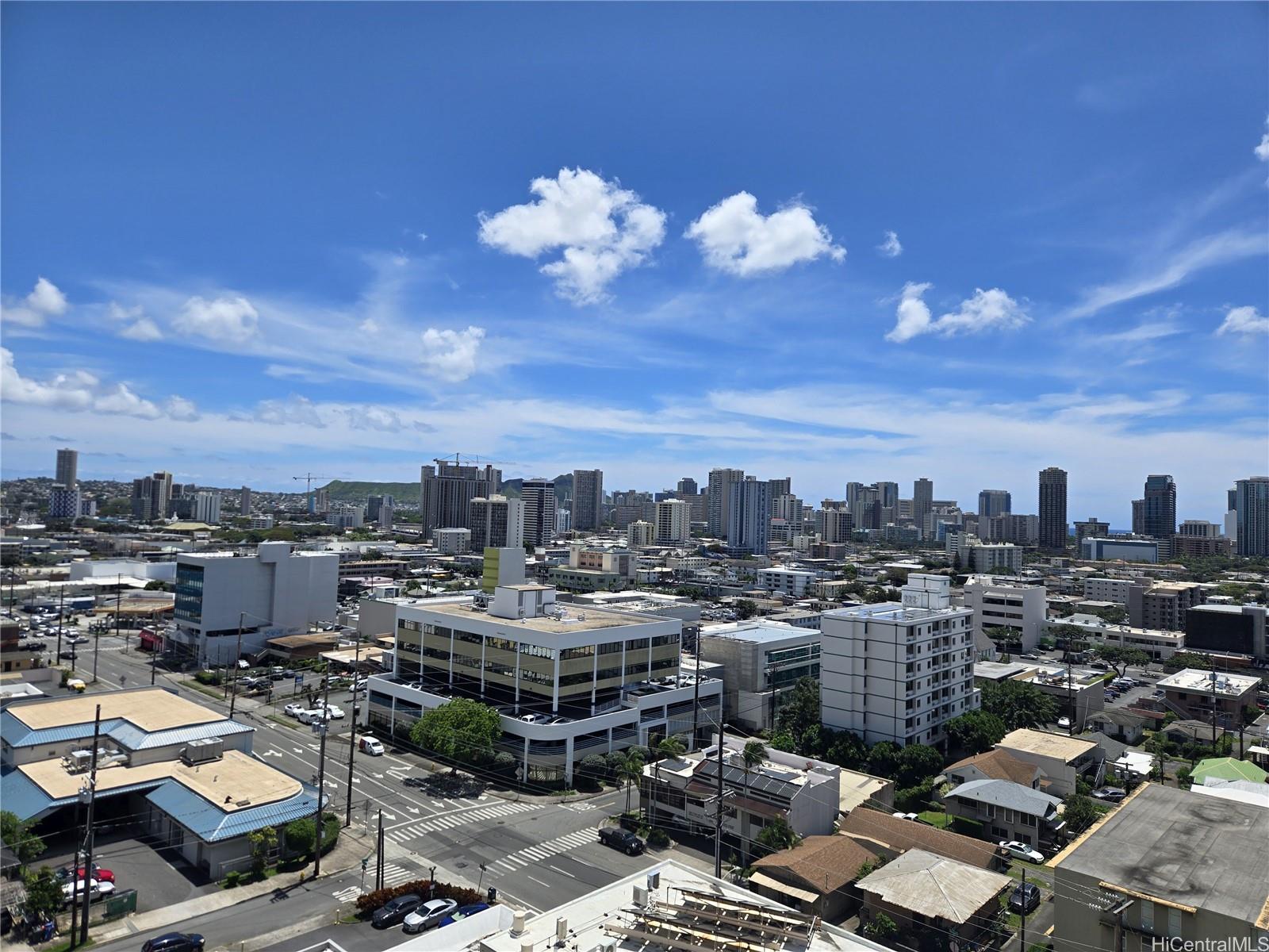Hale Luana condo # 1403, Honolulu, Hawaii - photo 10 of 13
