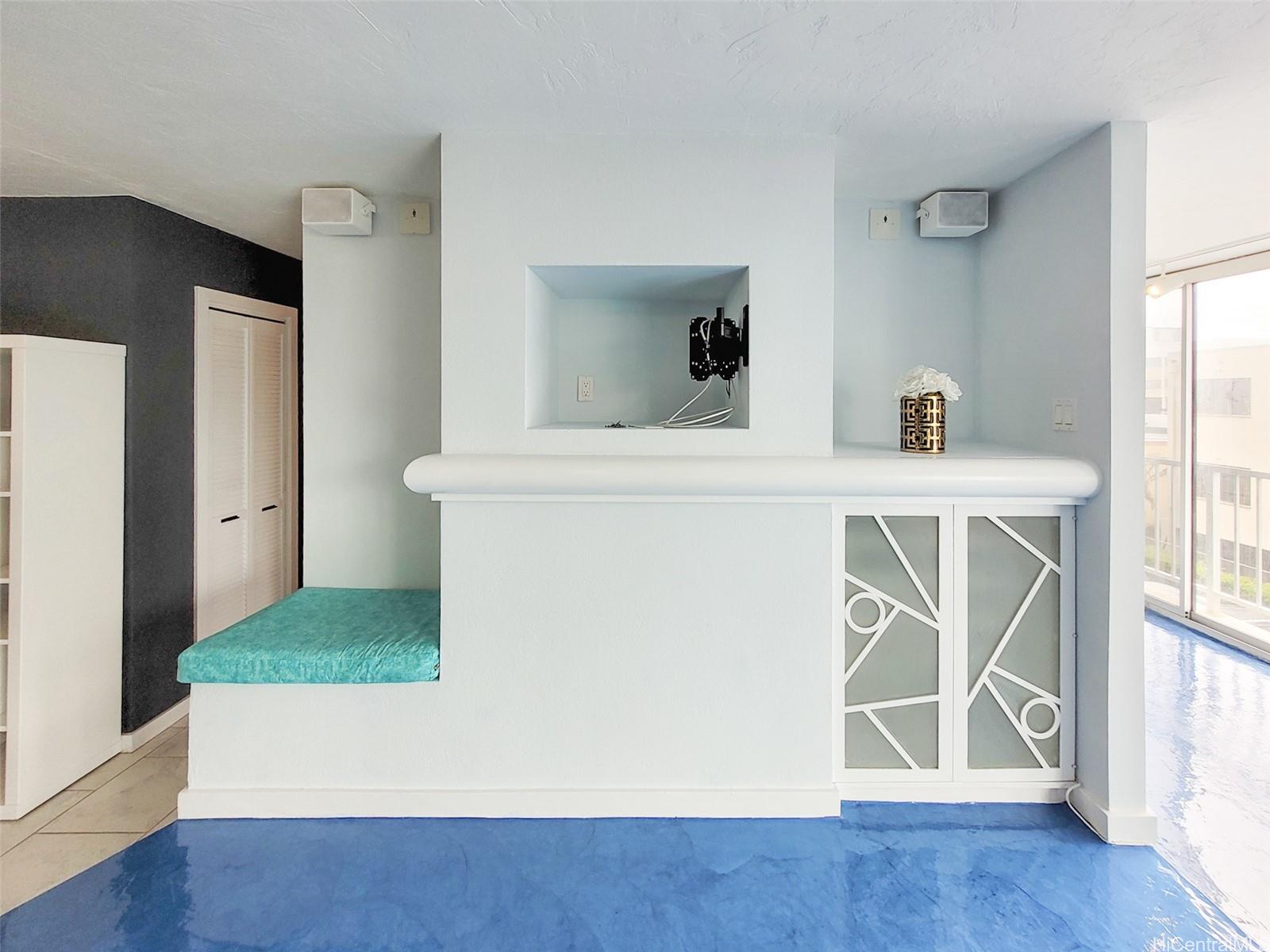 1215 Alexander St Honolulu - Rental - photo 2 of 13