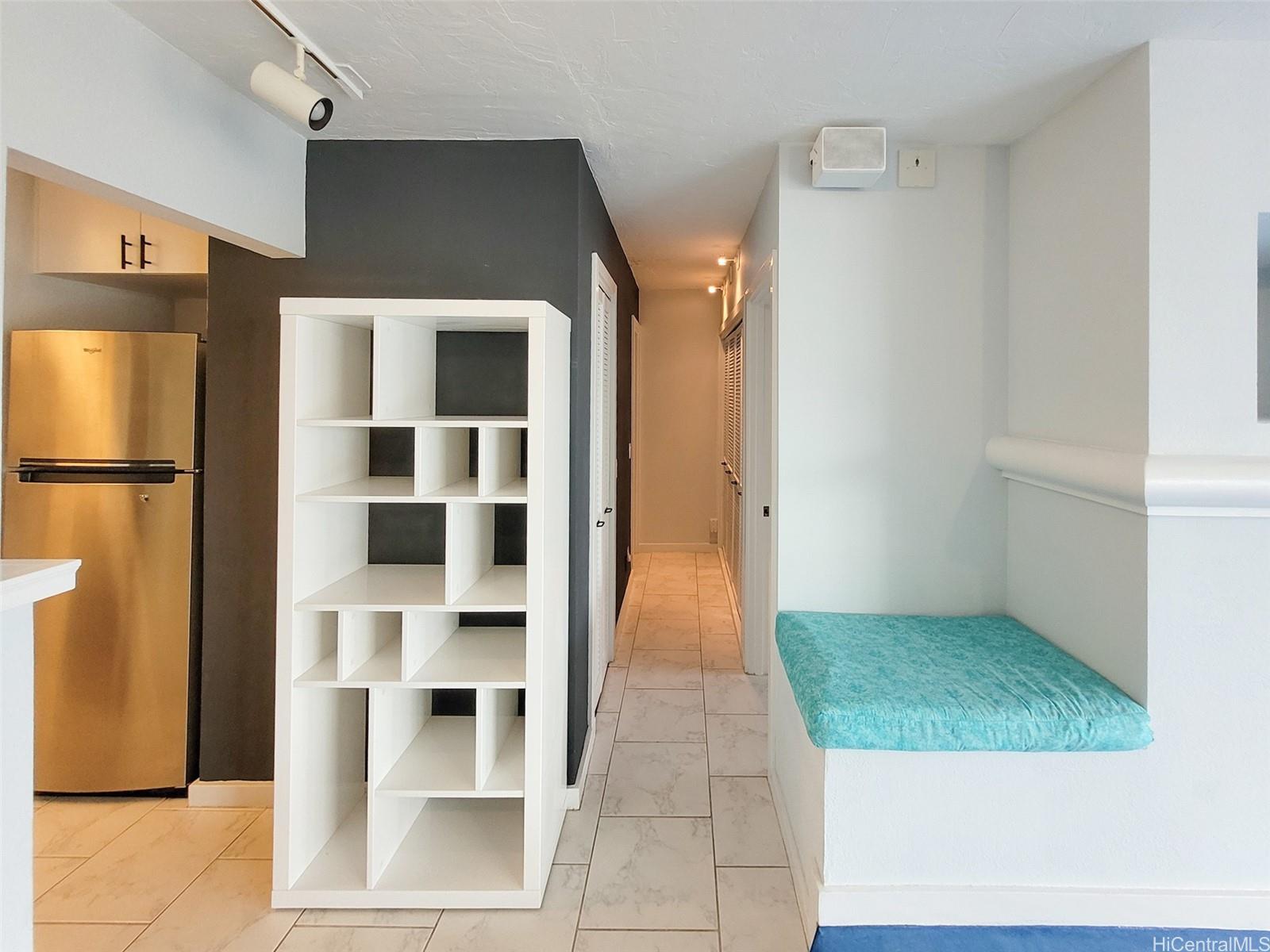 1215 Alexander St Honolulu - Rental - photo 4 of 13