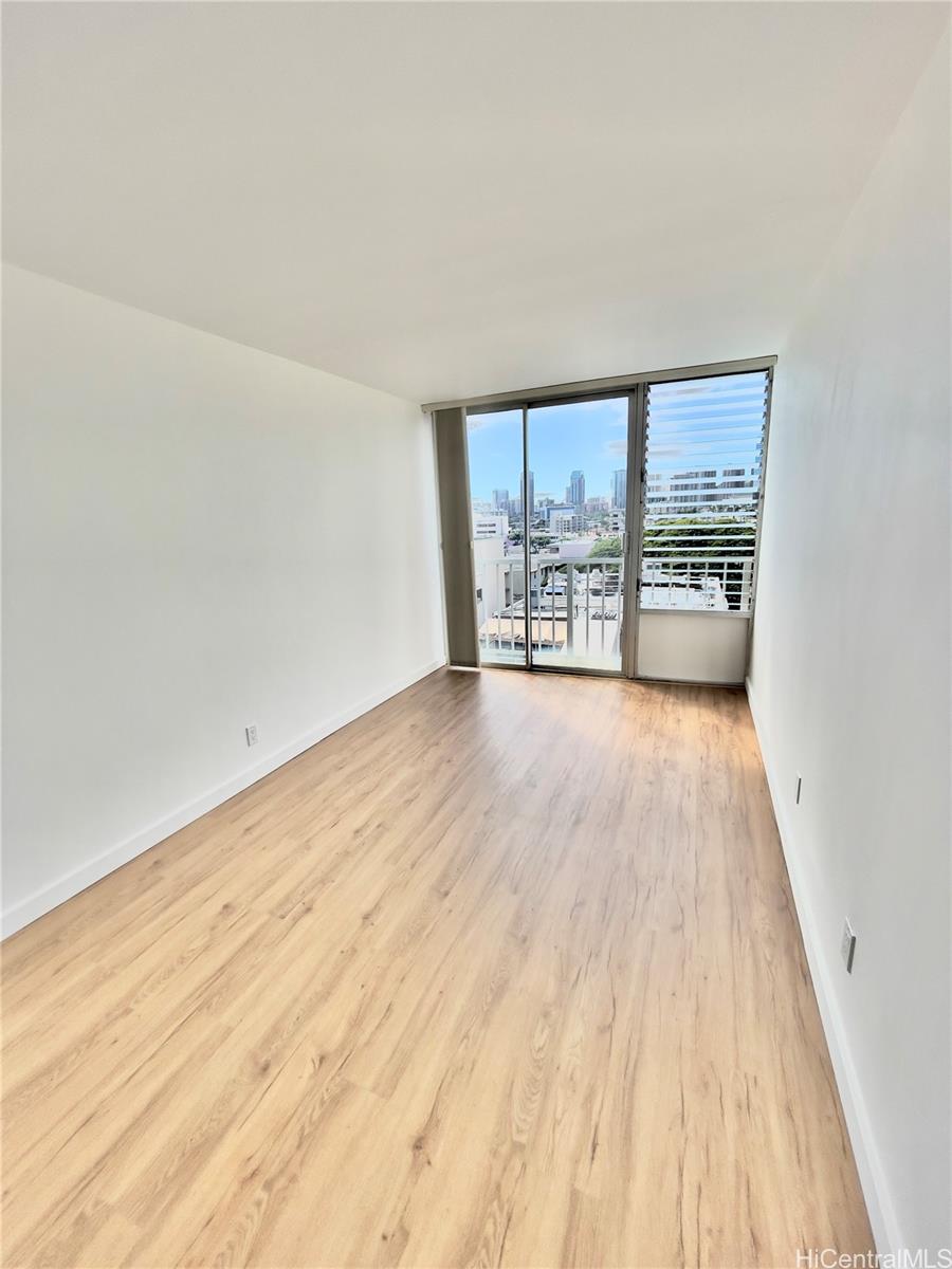 Hale Luana condo # 601, Honolulu, Hawaii - photo 5 of 11