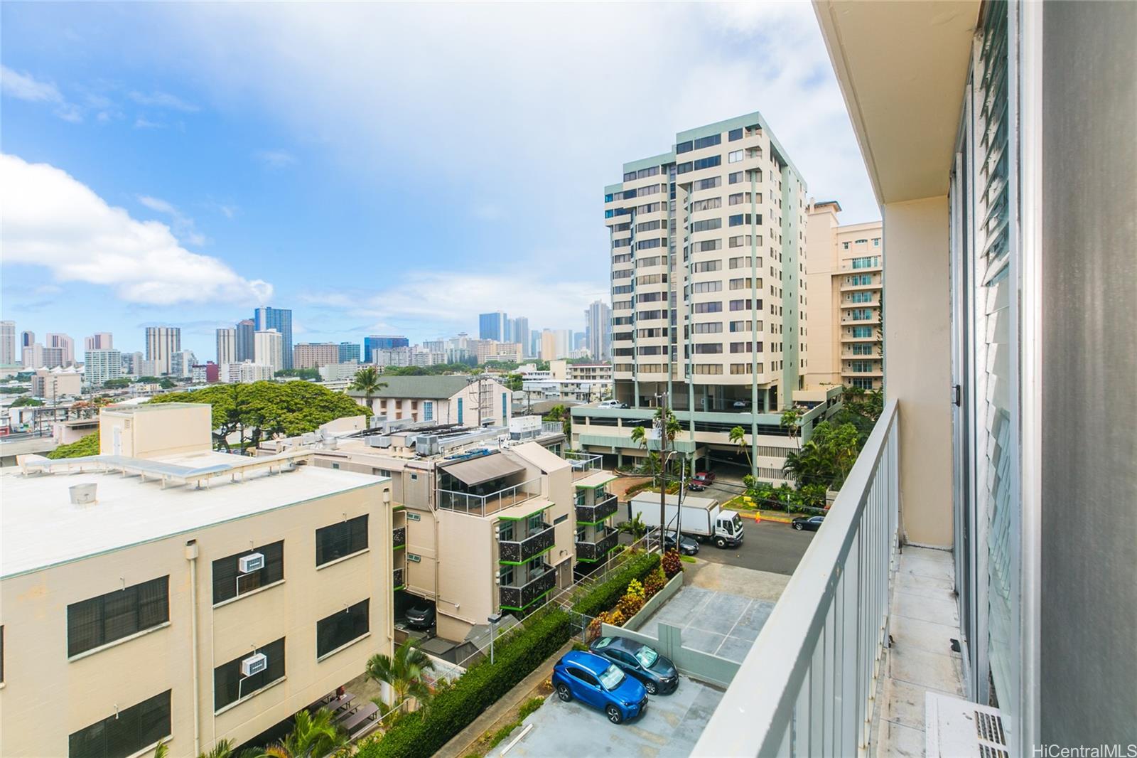 Hale Luana condo # 606, Honolulu, Hawaii - photo 24 of 25