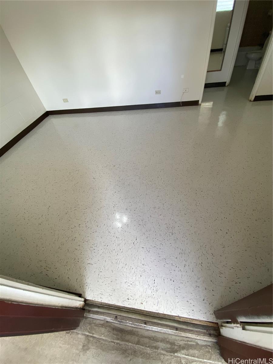 1217 Kamaile Street Honolulu - Rental - photo 2 of 14