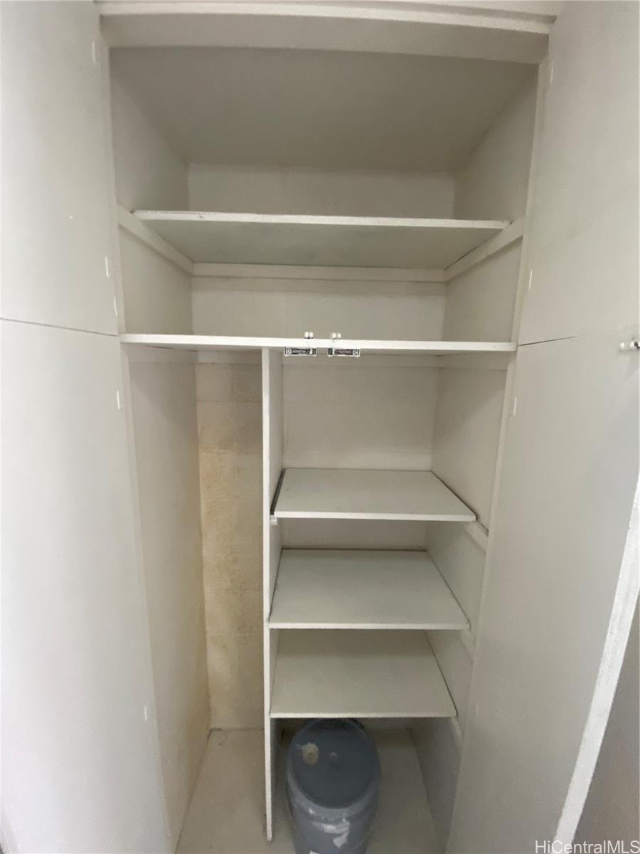 1217 Kamaile Street Honolulu - Rental - photo 6 of 14