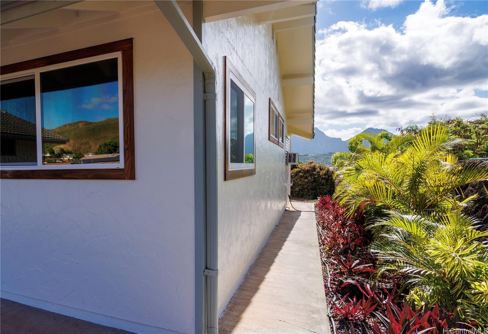 1217  Kupau Street Keolu Hills, Kailua home - photo 20 of 25