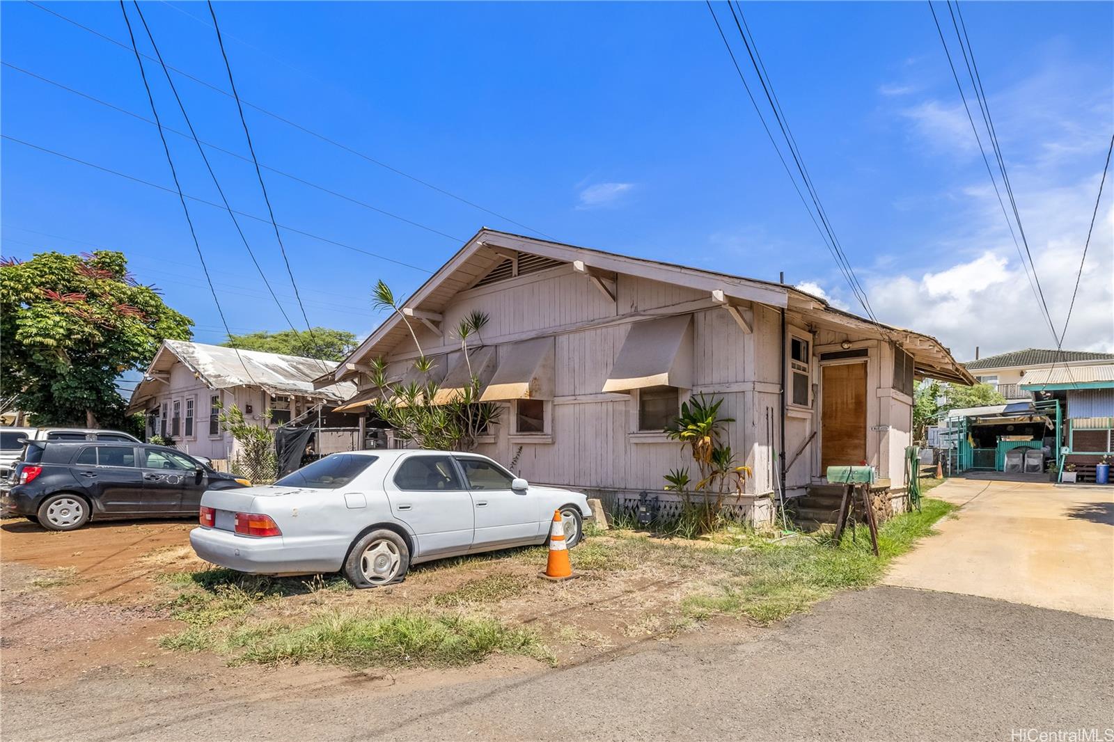 1221 Gulick Ave Honolulu - Multi-family - photo 15 of 18