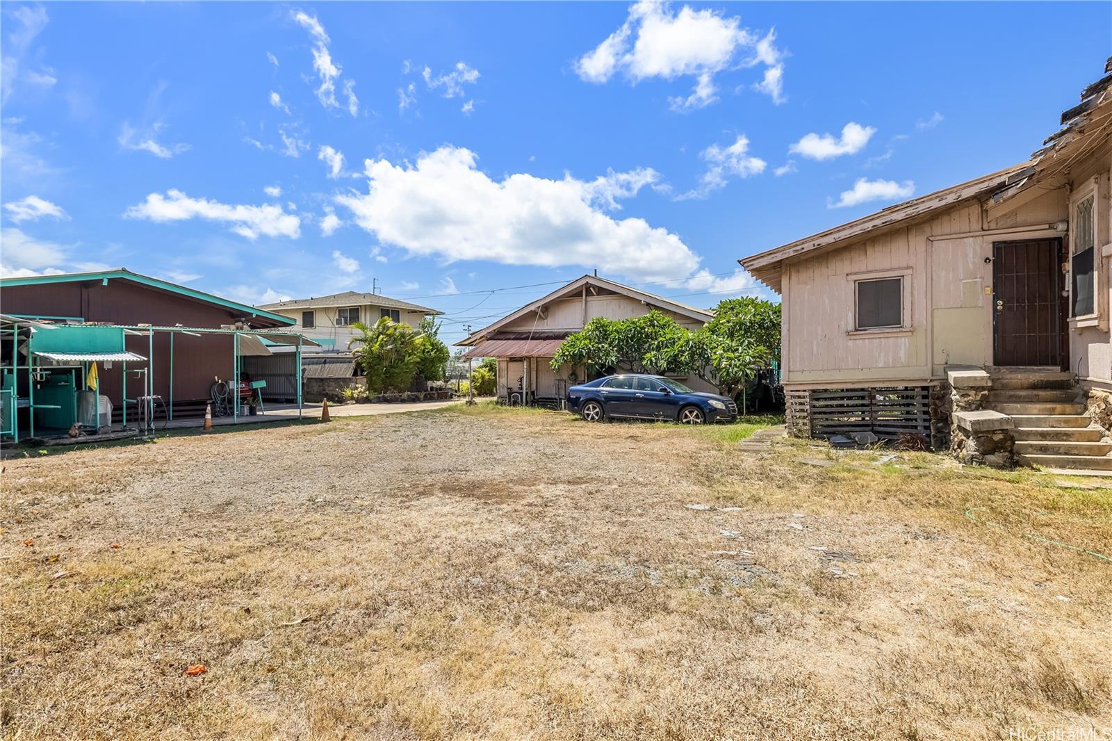 1221 Gulick Ave Honolulu - Multi-family - photo 10 of 18