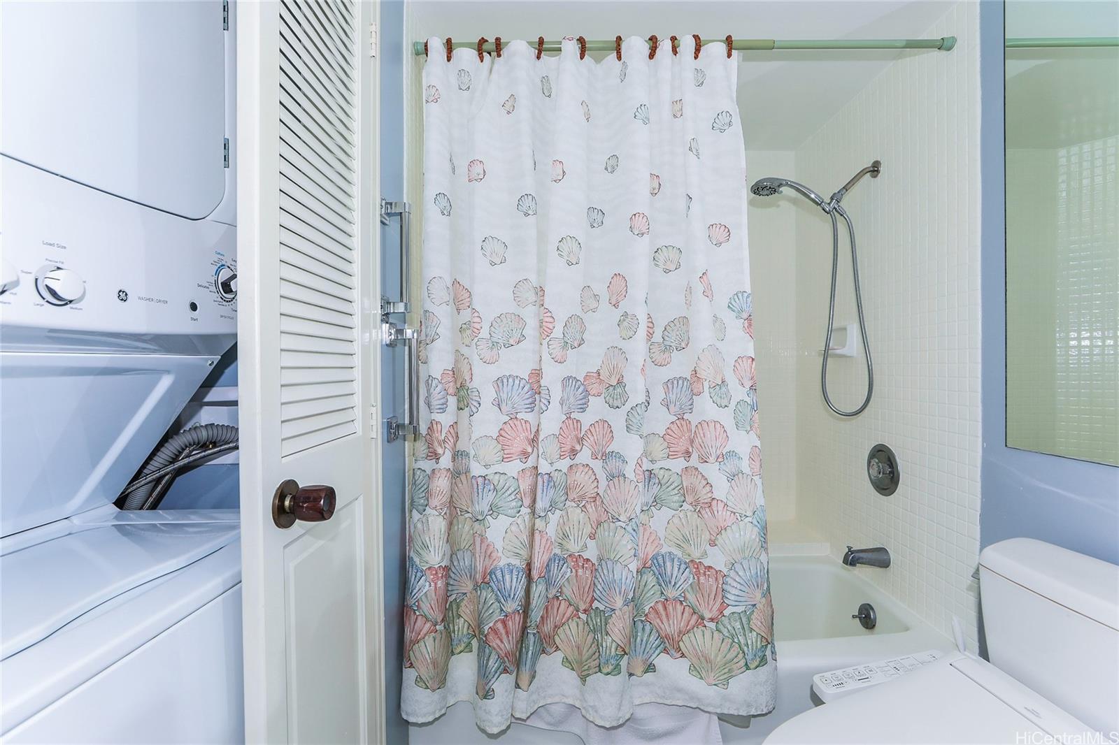 Admiral Thomas Apts condo # 1101, Honolulu, Hawaii - photo 19 of 25