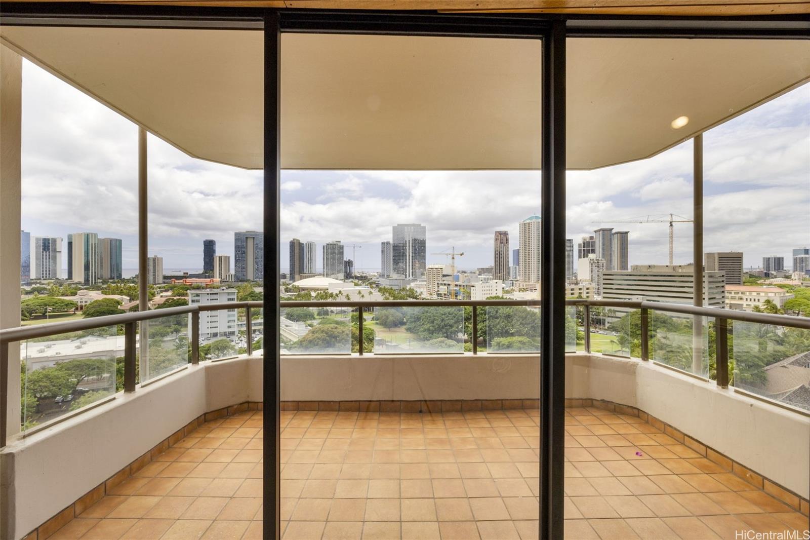 Admiral Thomas Apts condo # 1505, Honolulu, Hawaii - photo 22 of 25