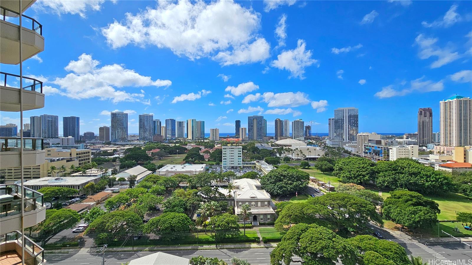 Admiral Thomas Apts condo # 1704, Honolulu, Hawaii - photo 11 of 22