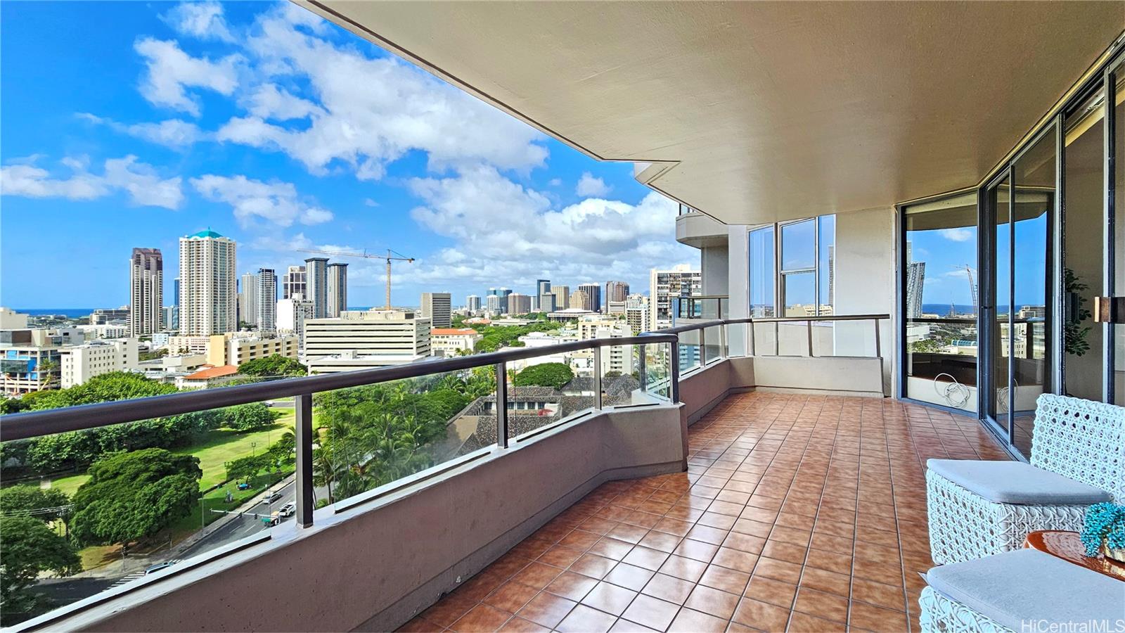 Admiral Thomas Apts condo # 1704, Honolulu, Hawaii - photo 13 of 22