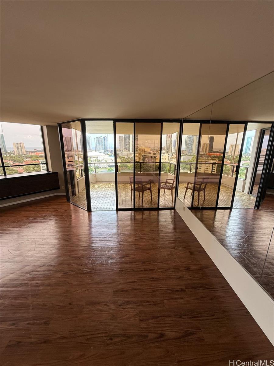 Admiral Thomas Apts condo # 1705, Honolulu, Hawaii - photo 19 of 25