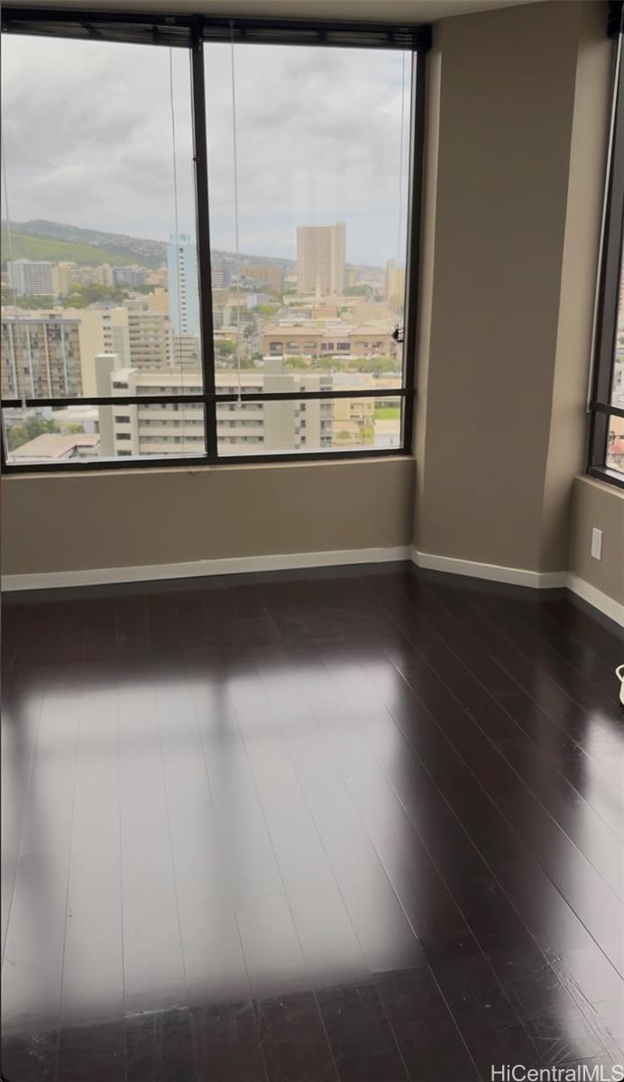 Admiral Thomas Apts condo # 1705, Honolulu, Hawaii - photo 21 of 25