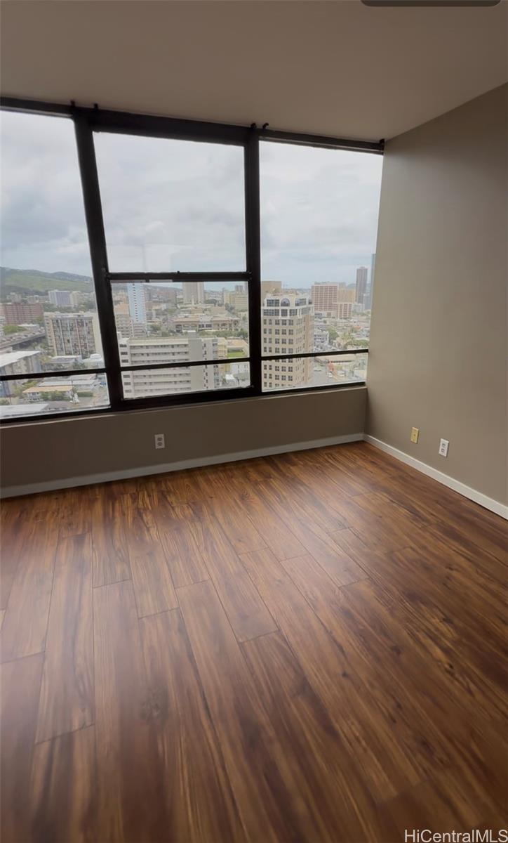 Admiral Thomas Apts condo # 1705, Honolulu, Hawaii - photo 22 of 25