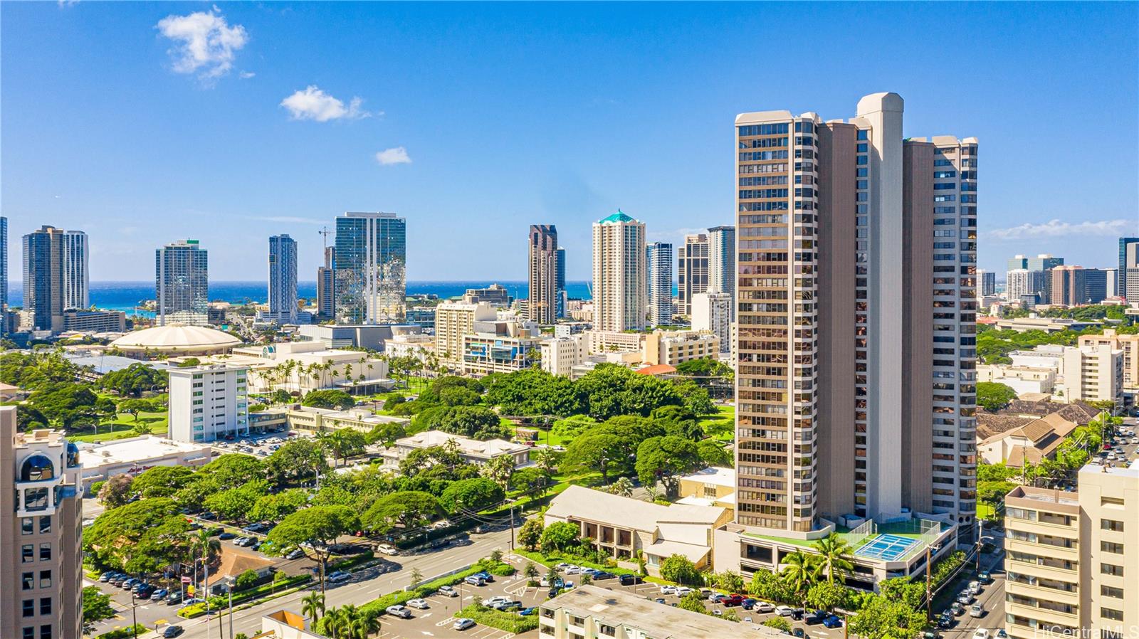 Admiral Thomas Apts condo # 2103, Honolulu, Hawaii - photo 23 of 24