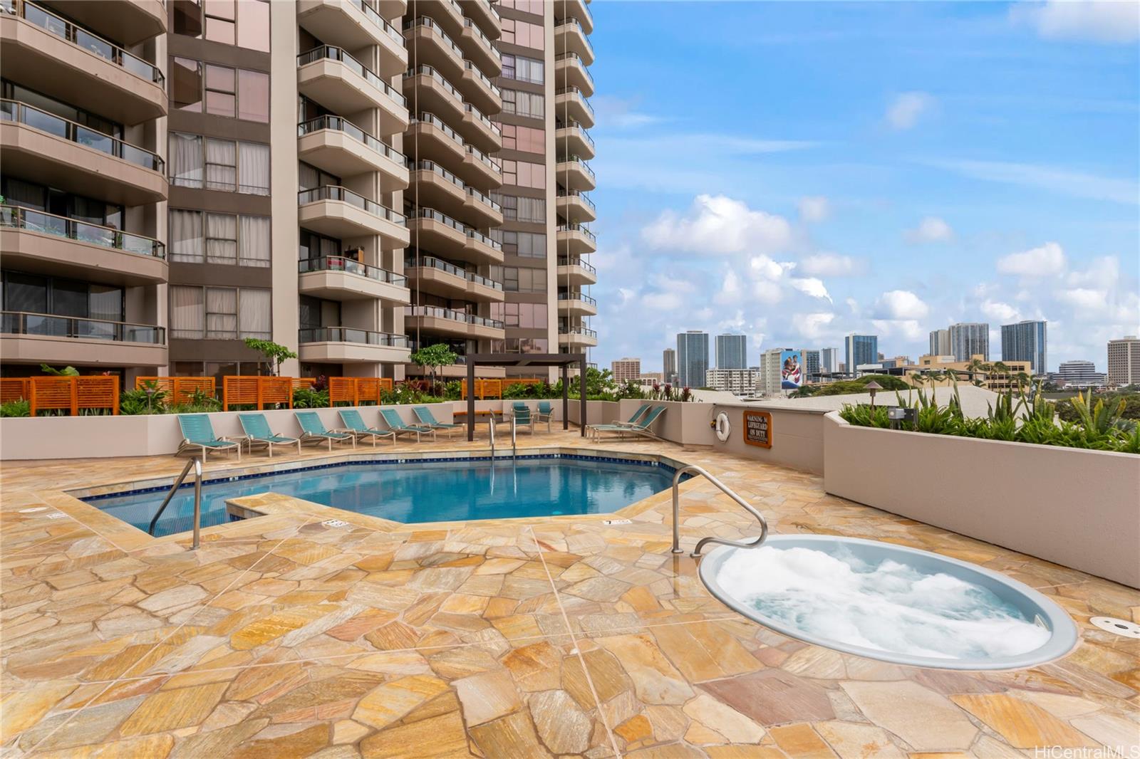 Admiral Thomas Apts condo # 2405, Honolulu, Hawaii - photo 19 of 25