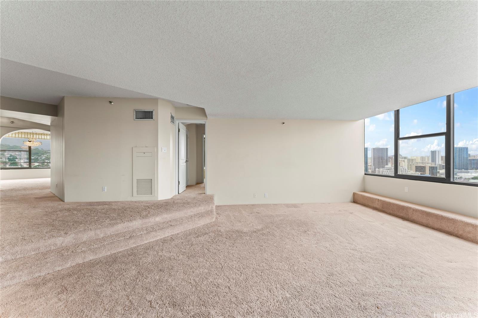 Admiral Thomas Apts condo # 2405, Honolulu, Hawaii - photo 3 of 17