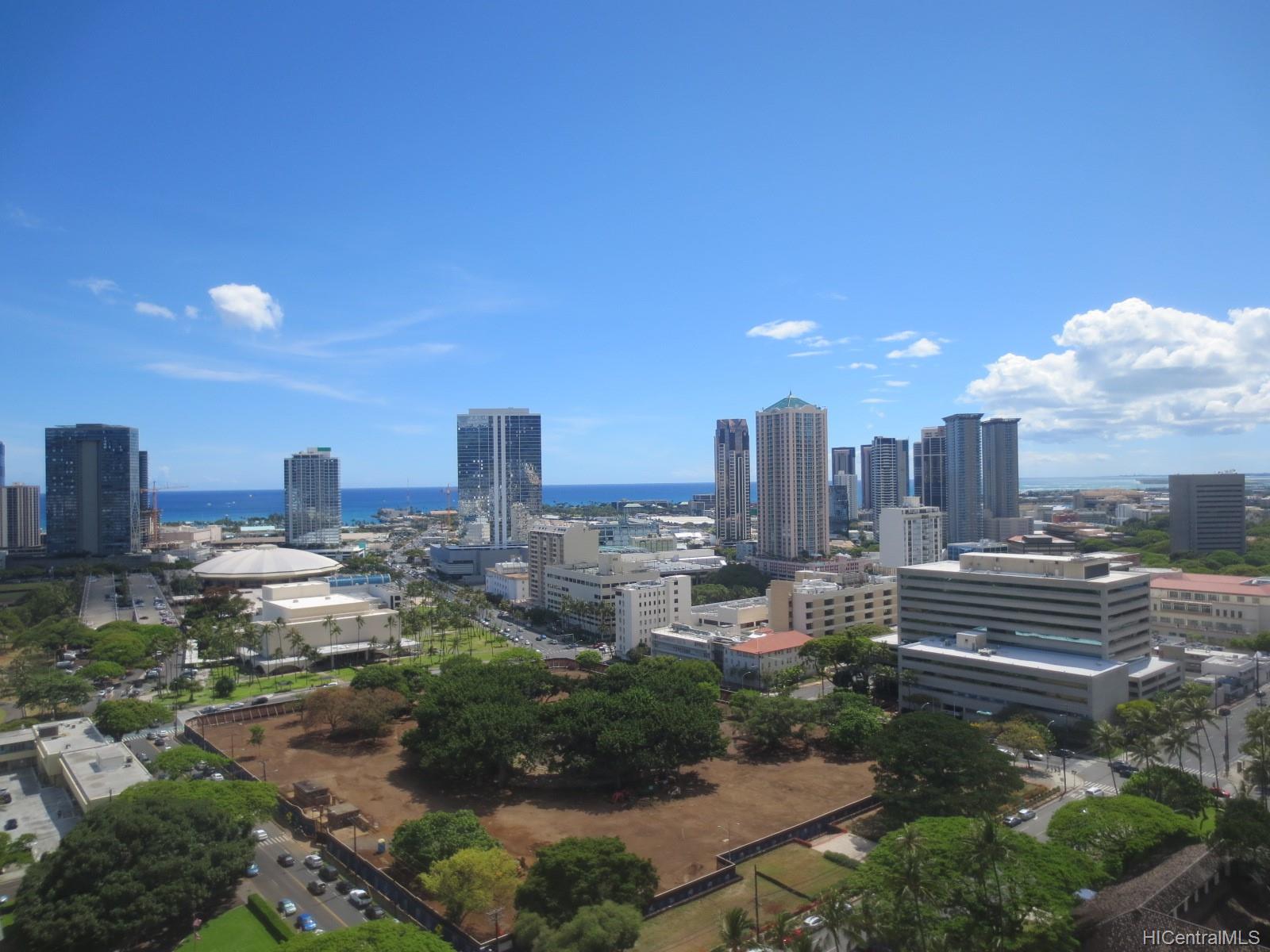 Admiral Thomas Apts condo # 2502, Honolulu, Hawaii - photo 3 of 5