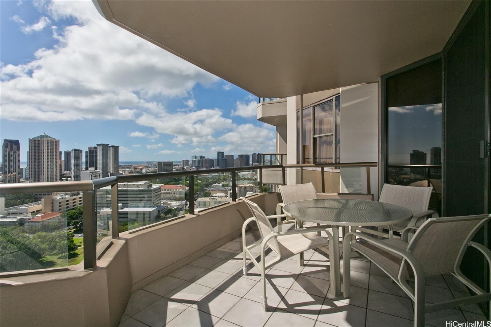 Admiral Thomas Apts condo # 2604, Honolulu, Hawaii - photo 4 of 25