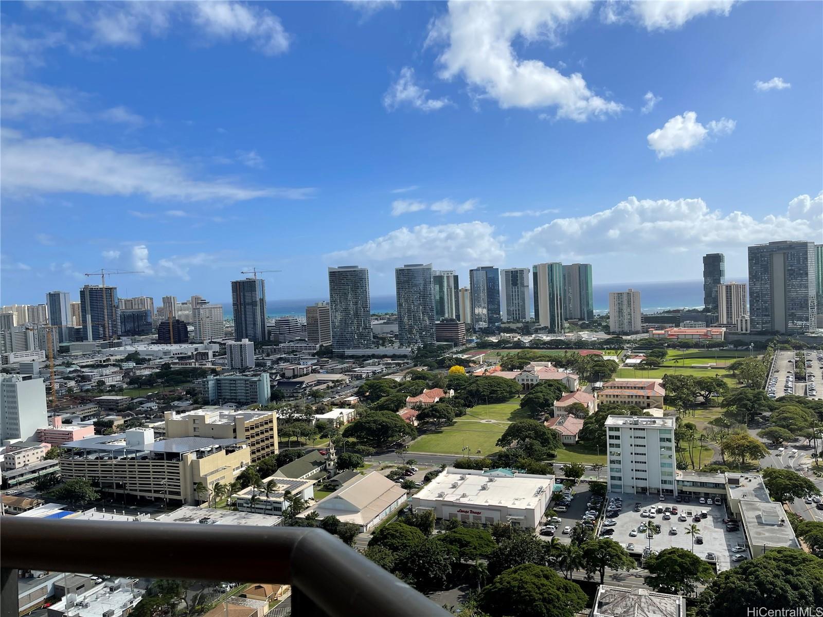 Admiral Thomas Apts condo # 3201, Honolulu, Hawaii - photo 20 of 25