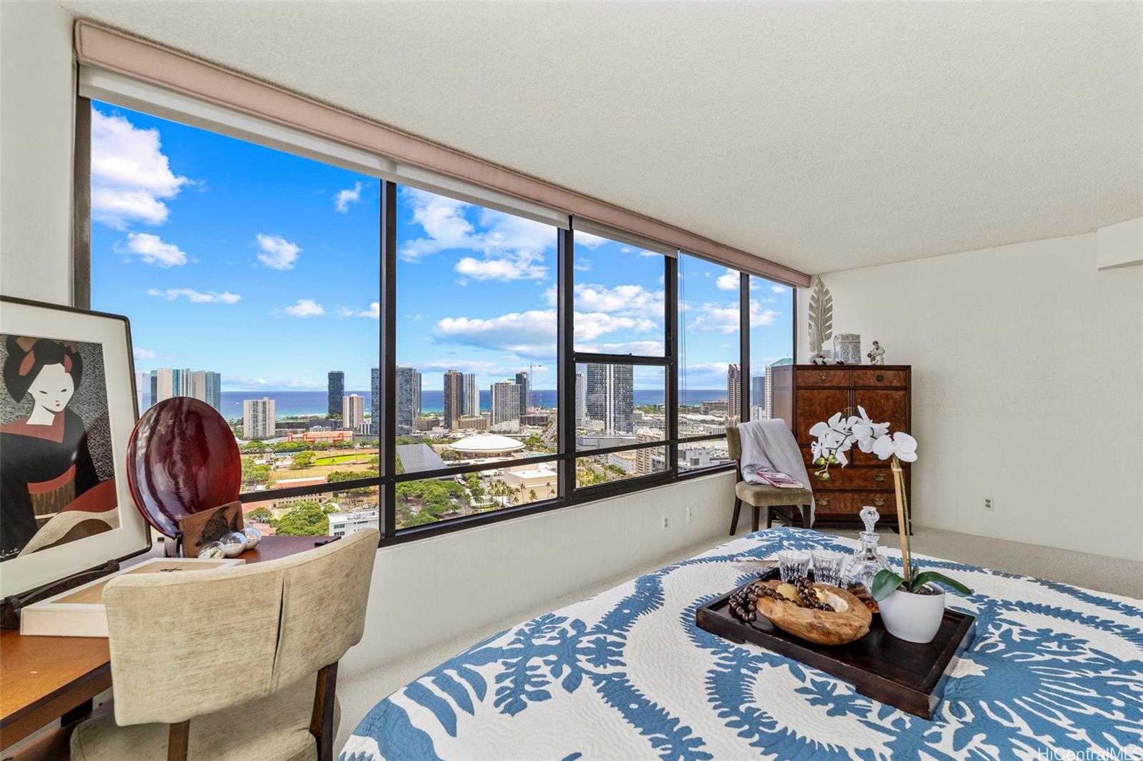 Admiral Thomas Apts condo # 3205, Honolulu, Hawaii - photo 11 of 25