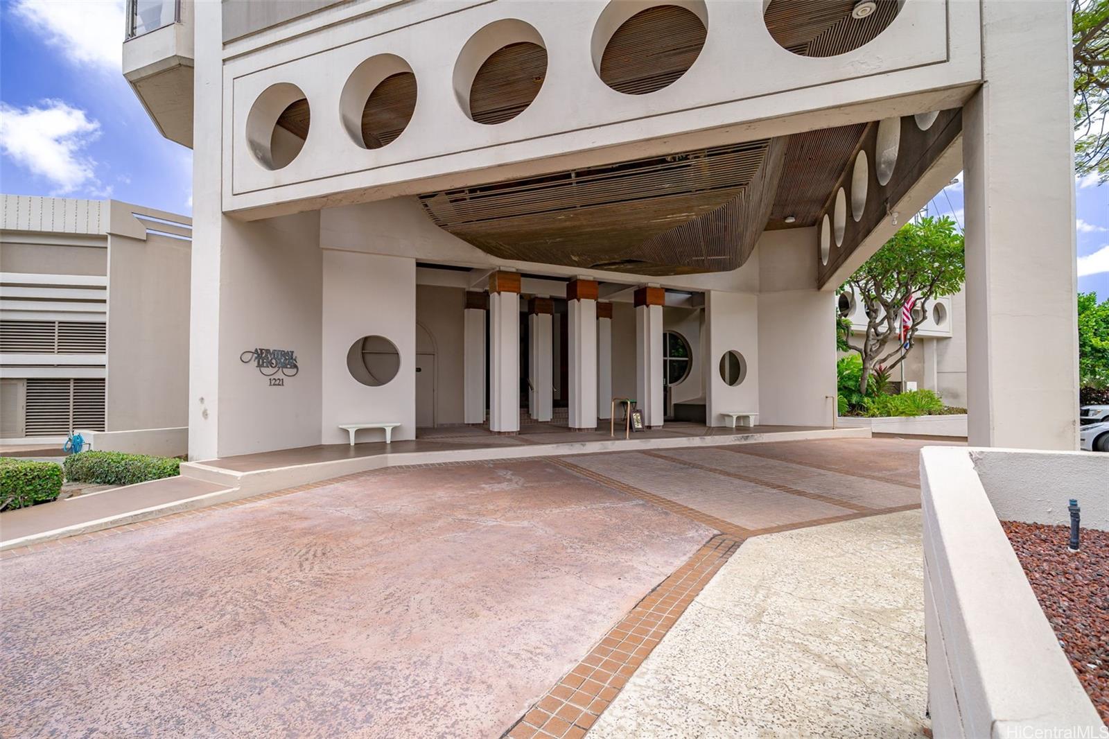 Admiral Thomas Apts condo # 3205, Honolulu, Hawaii - photo 20 of 25
