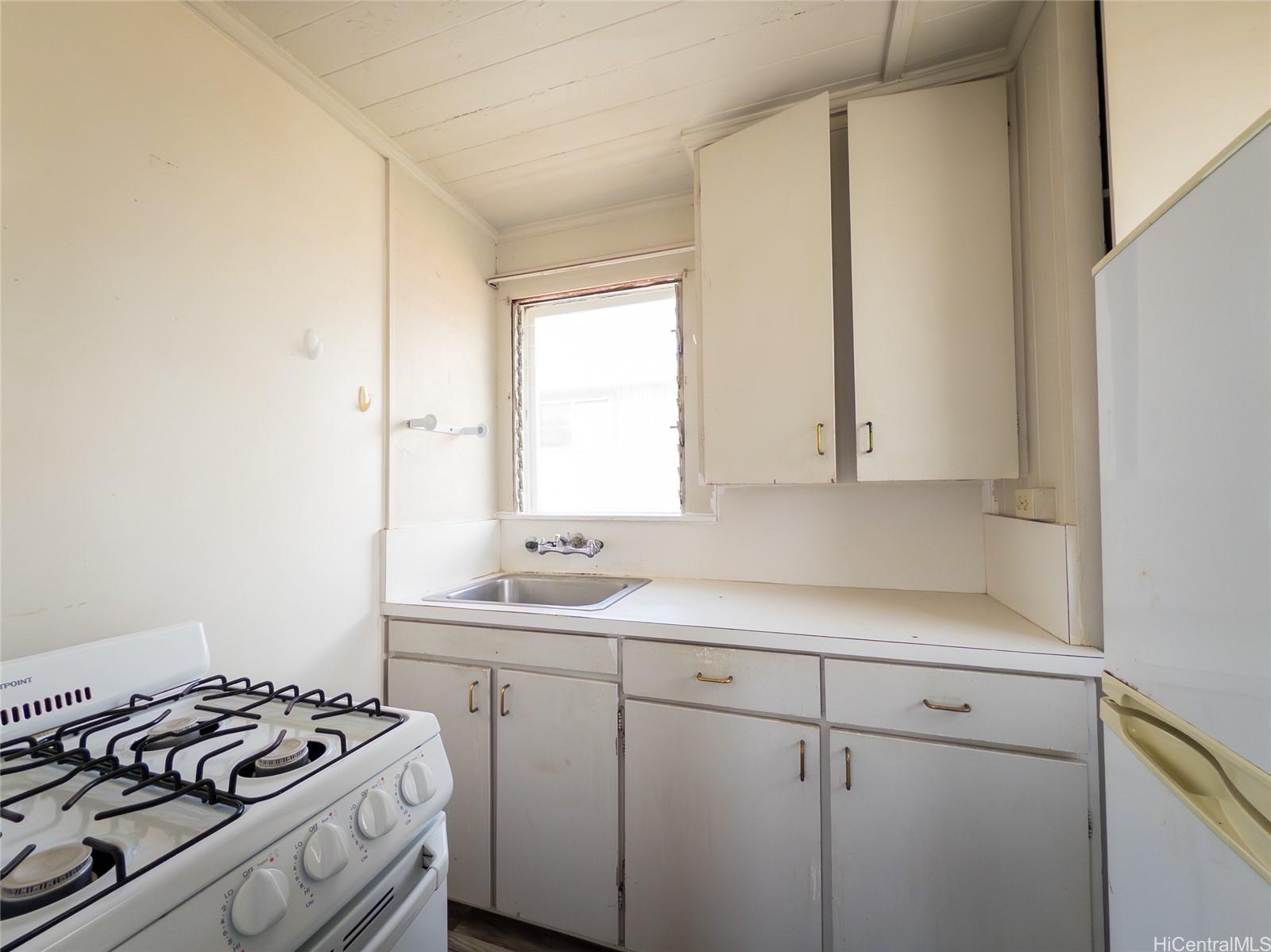 1222 15th Ave Honolulu - Multi-family - photo 20 of 22