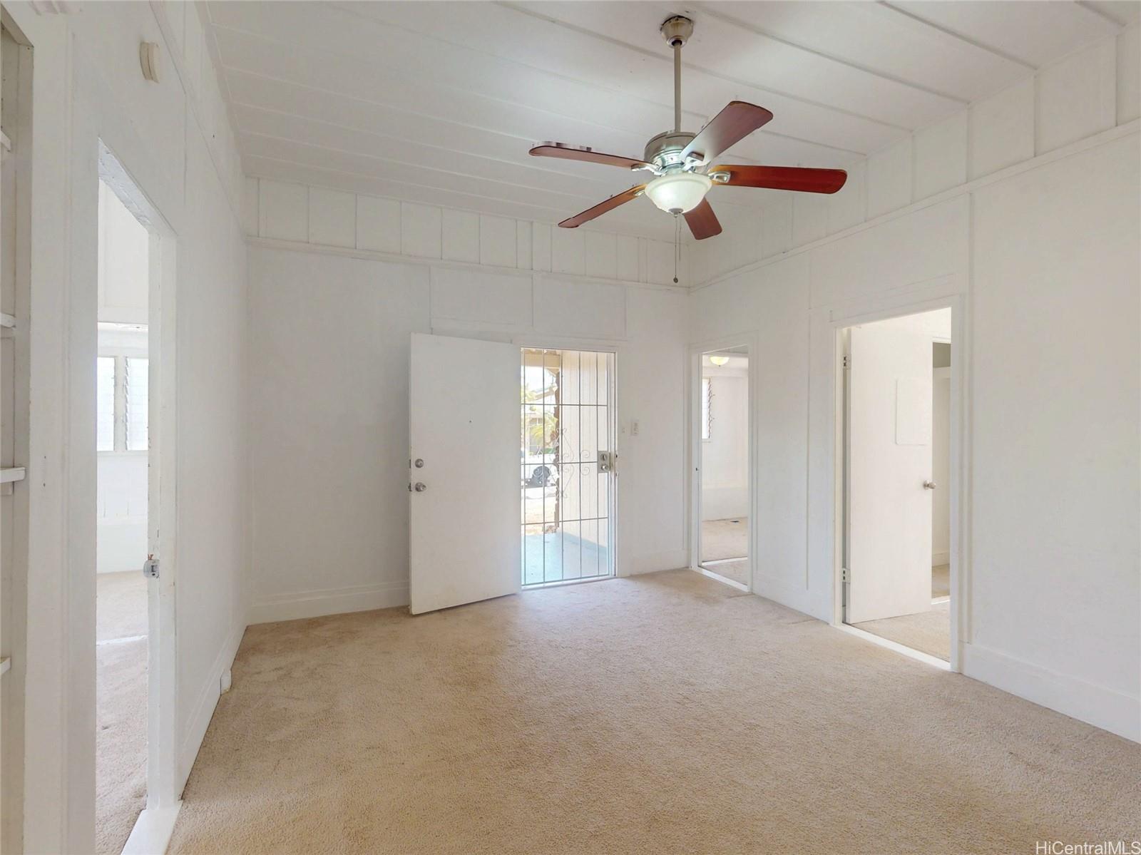 1222 15th Ave Honolulu - Multi-family - photo 4 of 22